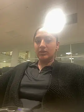 SexyRiri  online show from 03/24/26, 11:38