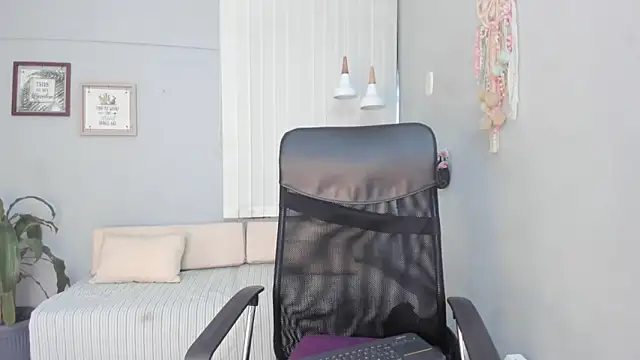 Snapshot of Thiago_2003_ chatting on 03/25/26, 12:26 Thiago 2003 online show from 03/25/26, 12:26