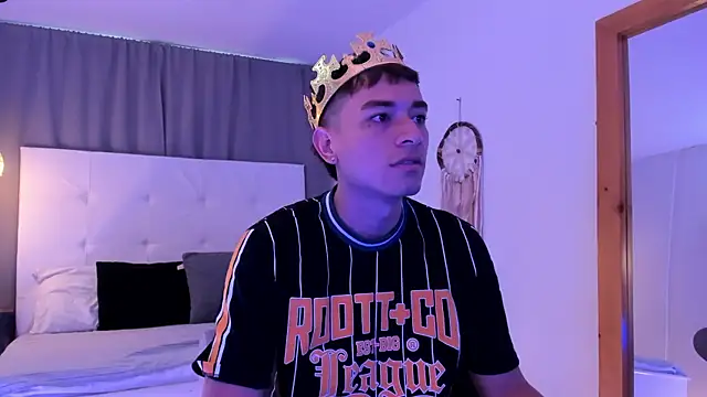 Snapshot of Thiago_2003_ chatting on 03/31/26, 12:29 Thiago 2003 online show from 03/31/26, 12:29