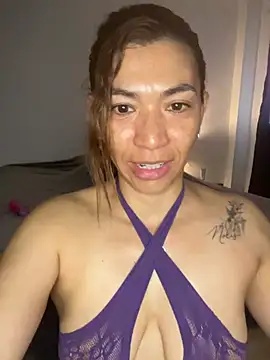 EmelyGigi online show from 04/09/26, 11:05