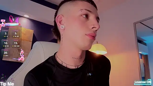 Luca Prince  online show from 04/08/26, 03:41