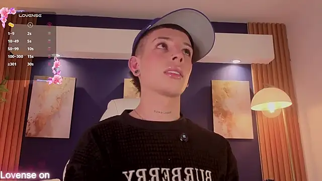 Luca Prince  online show from 03/23/26, 03:50