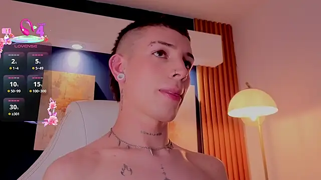 Luca Prince  online show from 04/10/26, 04:08