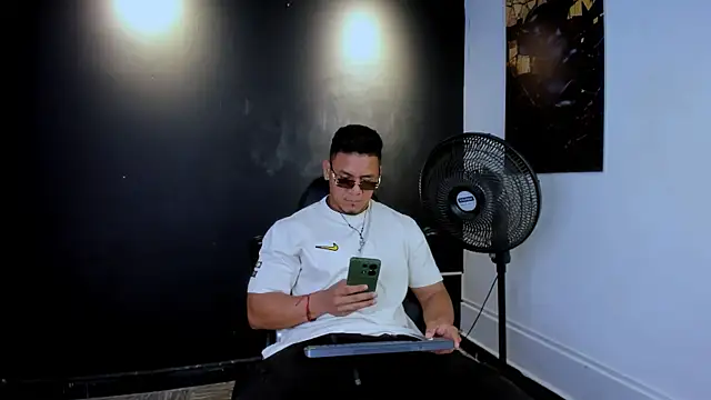 Floyd212 Vibes online show from 04/12/26, 09:51