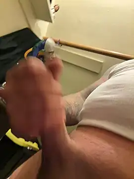 bigpappiii09 online show from 04/18/26, 04:26