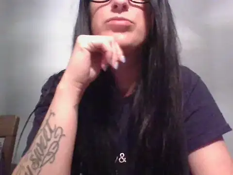 TheVictoriaWolf online show from 04/09/26, 06:15