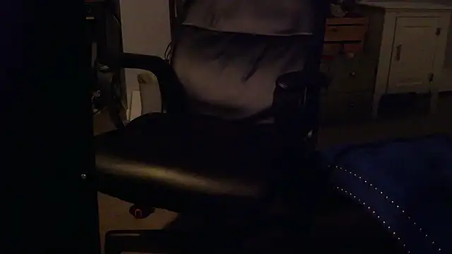 Kristopherbbb online show from 06/28/26, 07:36
