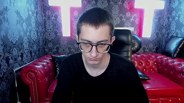 Snapshot of RonBevs chatting on 03/22/26, 08:21 RonBevs online show from 03/22/26, 08:21