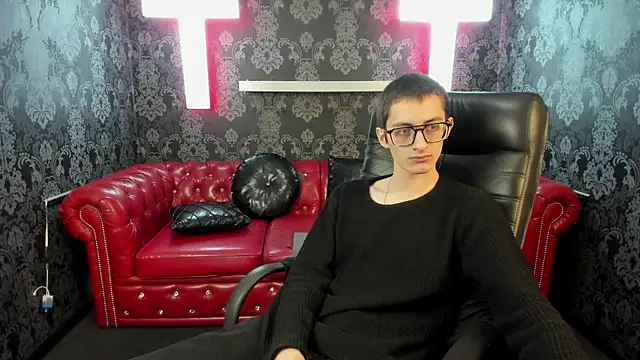 Snapshot of RonBevs chatting on 04/05/26, 07:31 RonBevs online show from 04/05/26, 07:31