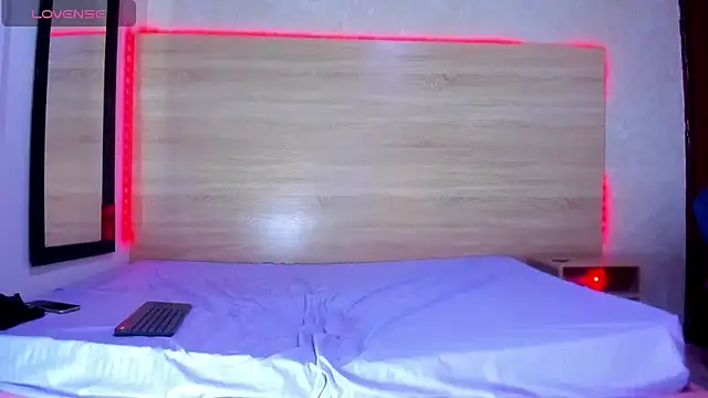 ambarvioletcm online show from 03/28/26, 03:24