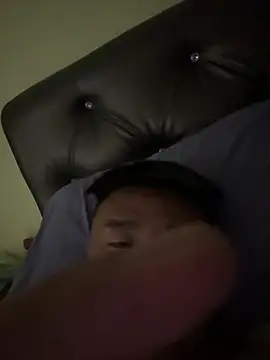 Snapshot of Cunzhangshibage02 chatting on 03/21/26, 01:26 Cunzhangshibage02 online show from 03/21/26, 01:26