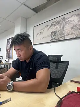 Snapshot of Cunzhangshibage02 chatting on 03/31/26, 01:18 Cunzhangshibage02 online show from 03/31/26, 01:18