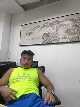 Snapshot of Cunzhangshibage02 chatting on 03/31/26, 03:47 Cunzhangshibage02 online show from 03/31/26, 03:47