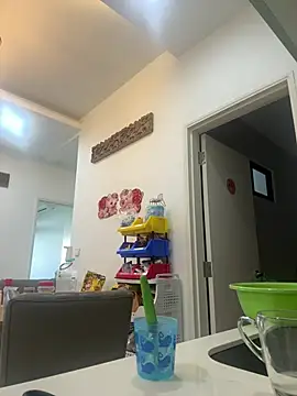 Cunzhangshibage02 online show from 04/18/26, 01:52
