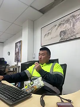 Snapshot of Cunzhangshibage02 chatting on 04/12/26, 11:52 Cunzhangshibage02 online show from 04/12/26, 11:52