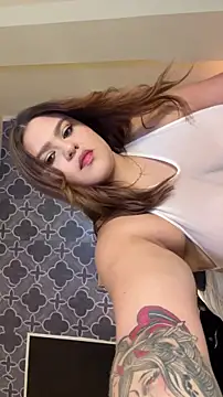 Snapshot of AdelleCruzze chatting on 03/12/26, 10:47 AdelleCruzze online show from 03/12/26, 10:47