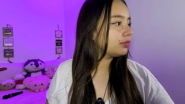 Snapshot of cherry_valeria chatting on 07/08/26, 03:41 cherry valeria online show from 07/08/26, 03:41