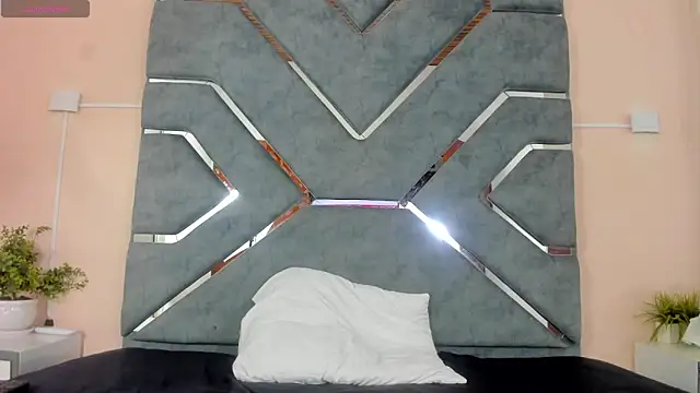 DanielaCruz-1 online show from 03/25/26, 04:01