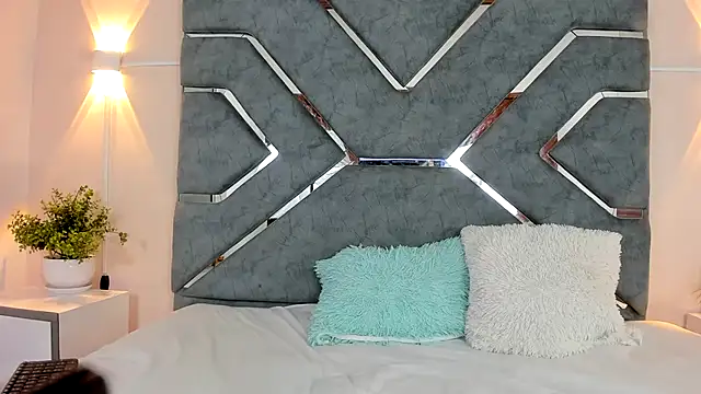 DanielaCruz-1 online show from 04/08/26, 05:20