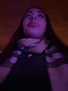 Snapshot of Saraaa_pink_ chatting on 03/28/26, 03:07 Saraaa pink online show from 03/28/26, 03:07