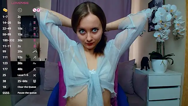 Snapshot of Ange1aDreamy chatting on 04/02/26, 11:17 Ange1aDreamy online show from 04/02/26, 11:17