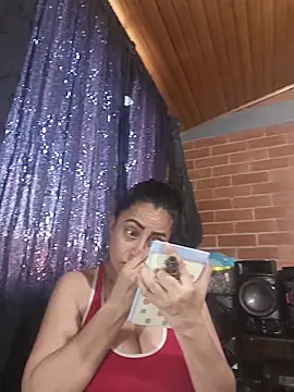 Alexandrina online show from 11/30/25, 12:50