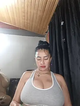 Alexandrina online show from 10/28/25, 02:12