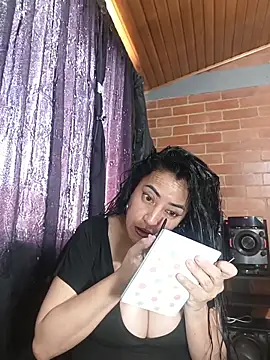 Alexandrina online show from 11/27/25, 03:12