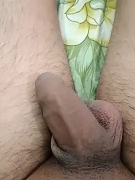 Snapshot of Thedickyoulove19 chatting on 04/10/26, 08:43 Thedickyoulove19 online show from 04/10/26, 08:43