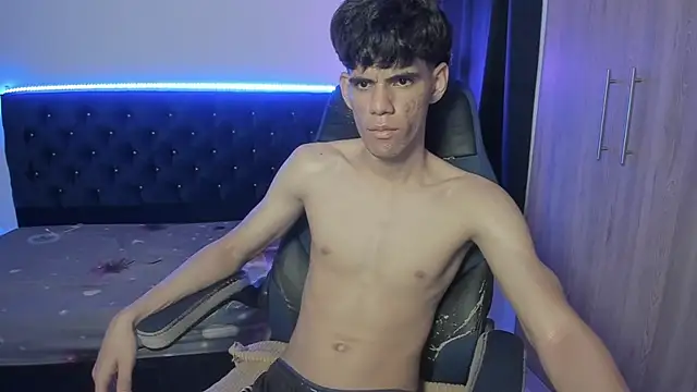 Snapshot of Josy_11 chatting on 04/13/26, 02:48 Josy 11 online show from 04/13/26, 02:48