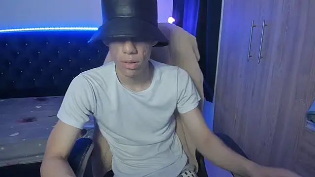 Snapshot of Josy_11 chatting on 04/12/26, 02:48 Josy 11 online show from 04/12/26, 02:48