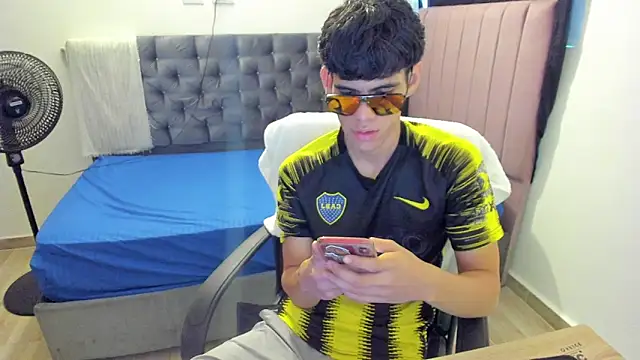 Snapshot of Josy_11 chatting on 03/13/26, 08:47 Josy 11 online show from 03/13/26, 08:47