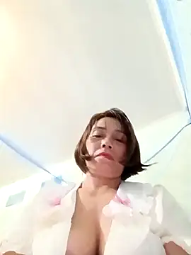 Lyly22x online show from 04/02/26, 01:51