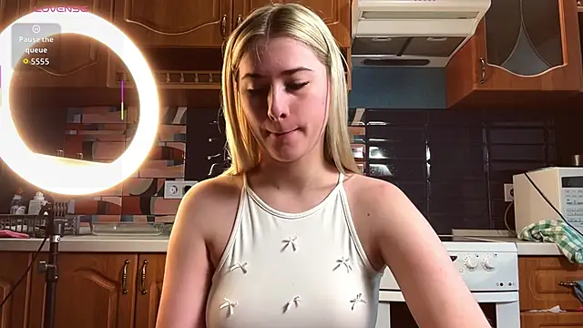 ivygenesis online show from 04/15/26, 05:13