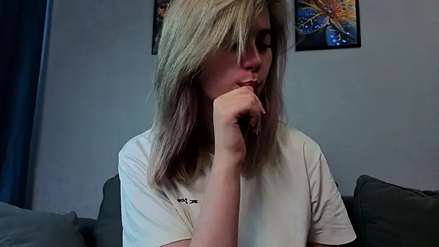 ivygenesis online show from 06/25/26, 04:43