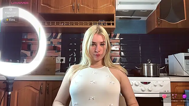 ivygenesis online show from 04/13/26, 02:54