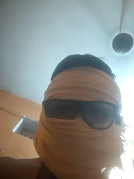 Snapshot of bodymassage455 chatting on 04/03/26, 05:41 bodymassage455 online show from 04/03/26, 05:41