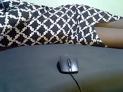 Snapshot of KendyQ_ chatting on 03/12/26, 05:28 KendyQ online show from 03/12/26, 05:28