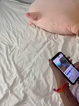 x-xingai2 online show from 04/02/26, 06:03