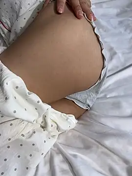 x-xingai2 online show from 04/13/26, 06:28