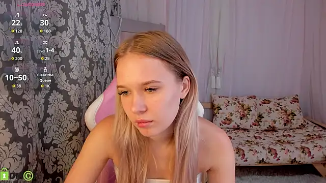 Snapshot of Alice_Pleasance chatting on 07/20/26, 12:51 Alice Pleasance online show from 07/20/26, 12:51