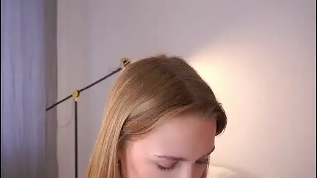 HellenSlavis online show from 04/15/26, 07:58