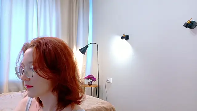 HoneyPetite online show from 04/10/26, 03:35