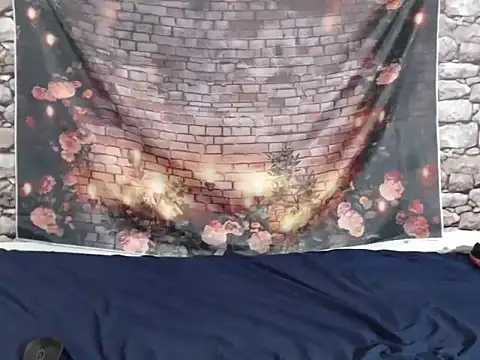 Snapshot of Velourmistty chatting on 03/25/26, 02:44 Velourmistty online show from 03/25/26, 02:44