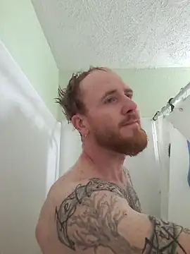 Snapshot of redandjuicy chatting on 03/19/26, 03:06 redandjuicy online show from 03/19/26, 03:06