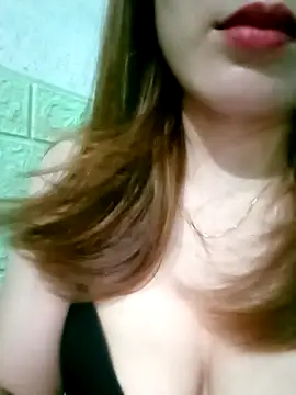 candy flo online show from 04/15/26, 07:51