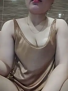 Snapshot of candy_flo chatting on 06/28/26, 03:07 candy flo online show from 06/28/26, 03:07