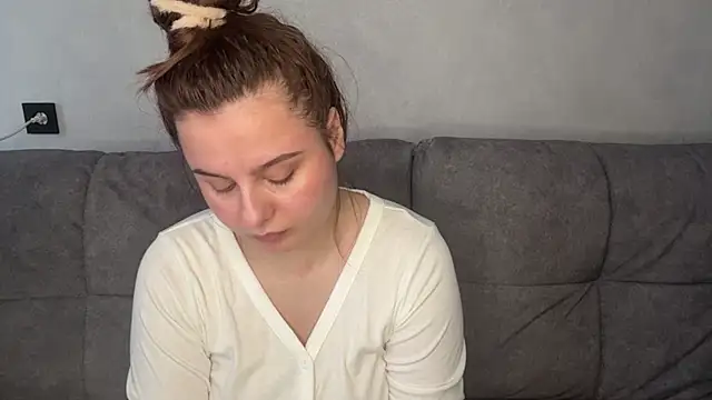 Snapshot of Ellaizatelly chatting on 04/03/26, 11:38 Ellaizatelly online show from 04/03/26, 11:38