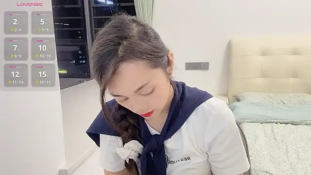 Snapshot of Winnie-g chatting on 04/11/26, 12:31 Winnie-g online show from 04/11/26, 12:31