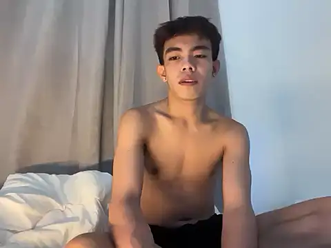 Snapshot of hottasianboy chatting on 03/21/26, 06:47 hottasianboy online show from 03/21/26, 06:47